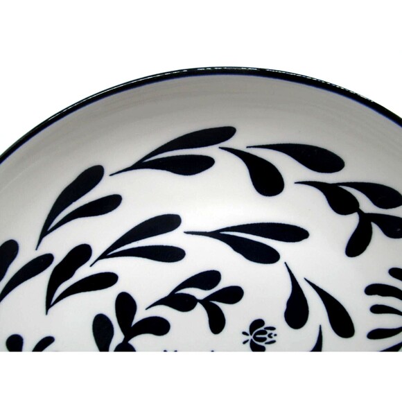Orly Maison New York 10” Dinner Plates Navy & White Set of 2 - Picture 10 of 16